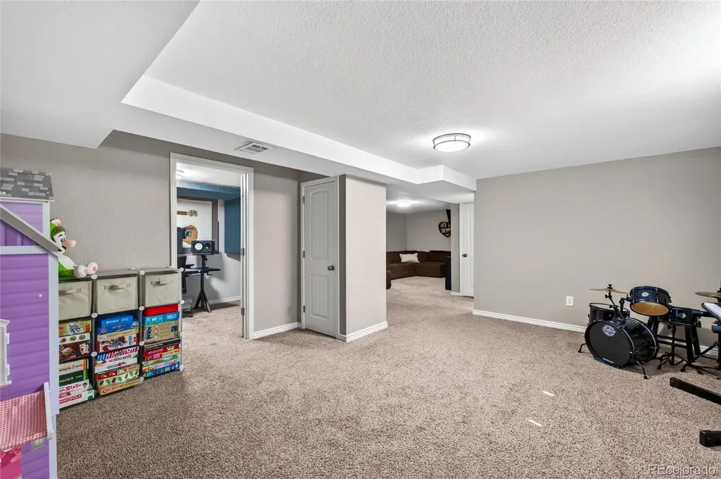 7513 Saulsbury Street Arvada CO 80003
