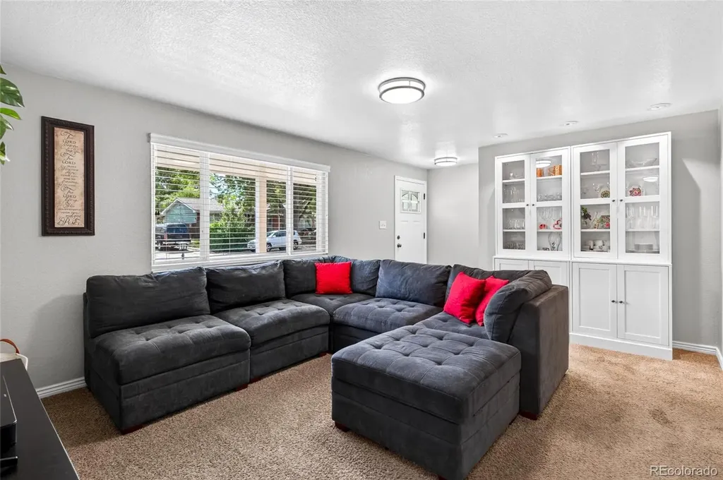 7513 Saulsbury Street Arvada CO 80003