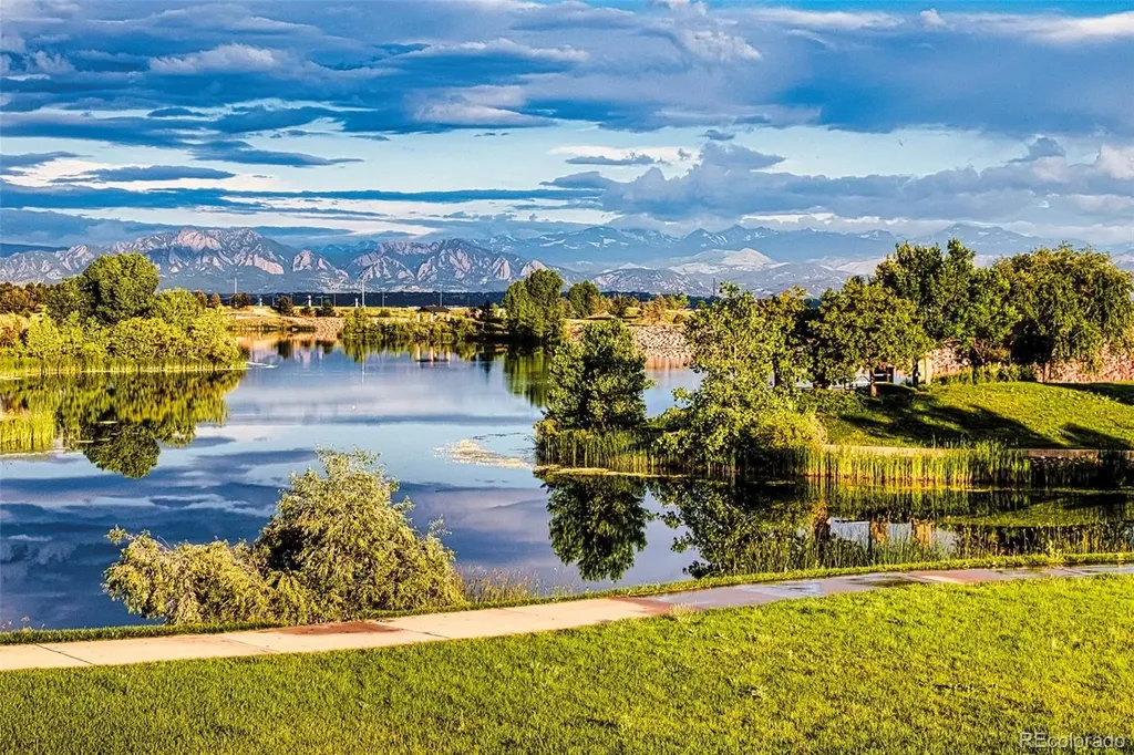 16005 Quandary Loop Broomfield CO 80023