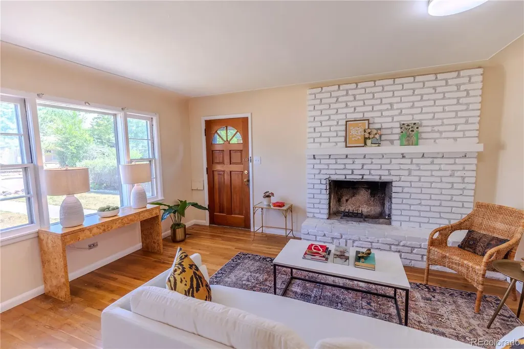4077 S Washington Street Englewood CO 80113