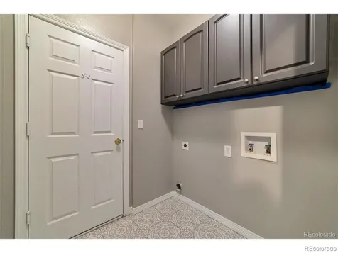 9917 Hawthorne Street Highlands Ranch CO 80126