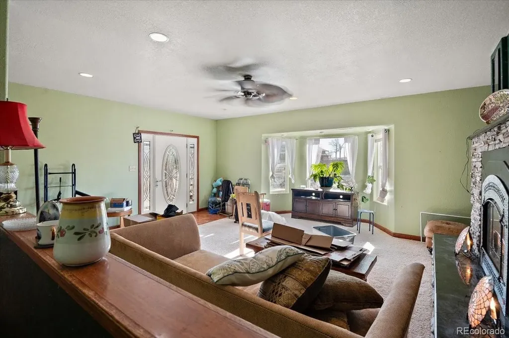 2 Meadow Lane Swink CO 81077