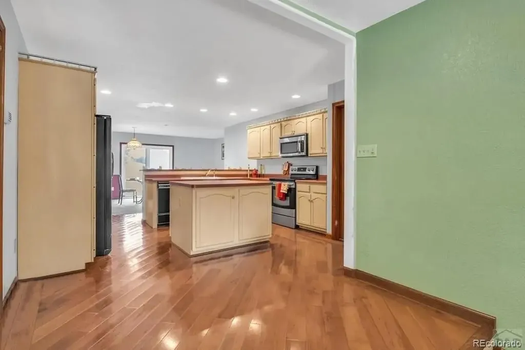 2 Meadow Lane Swink CO 81077