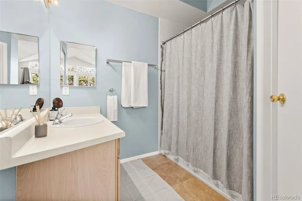 6001 S Yosemite Street Greenwood Village CO 80111