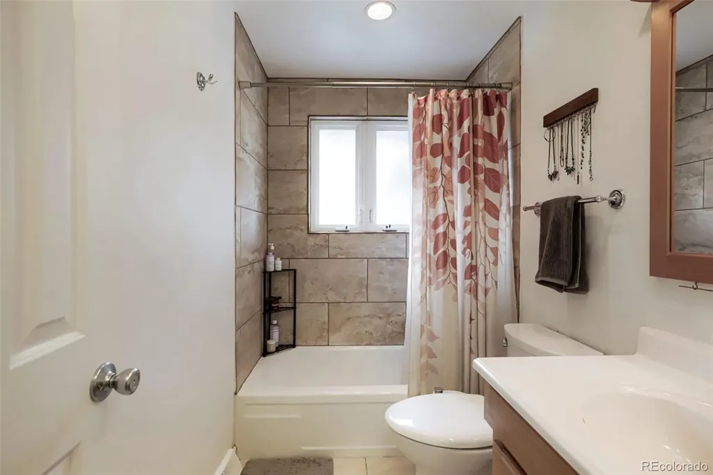 5125 Zinnia Court Arvada CO 80002