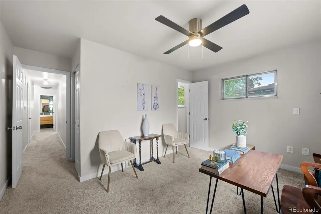 442 Titan Court Aurora CO 80011