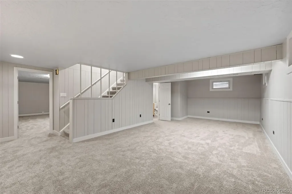442 Titan Court Aurora CO 80011