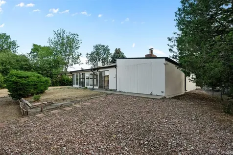 442 Titan Court Aurora CO 80011