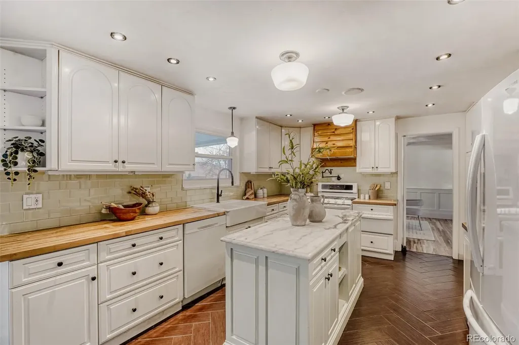 8709 E Kenyon Avenue Denver CO 80237