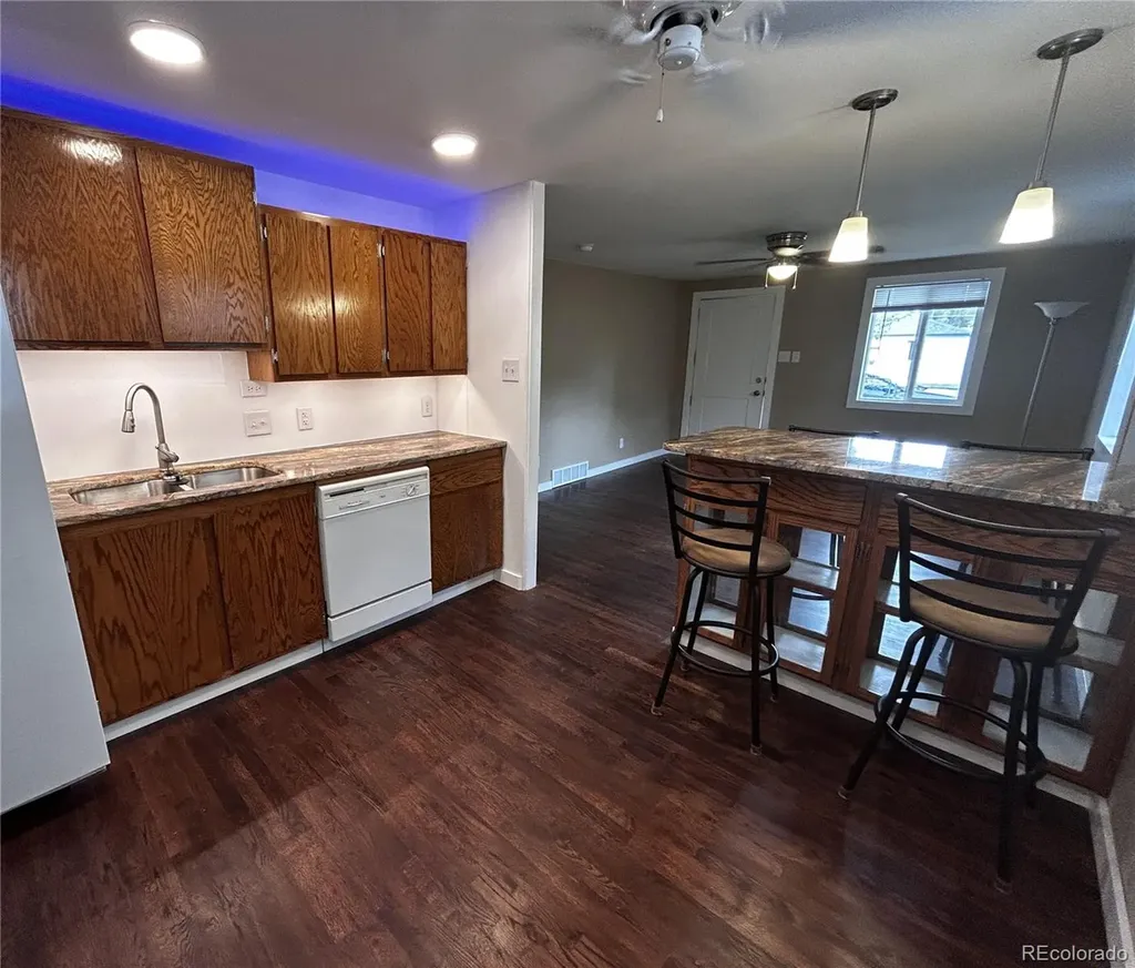 6915 W 55th Place Arvada CO 80002