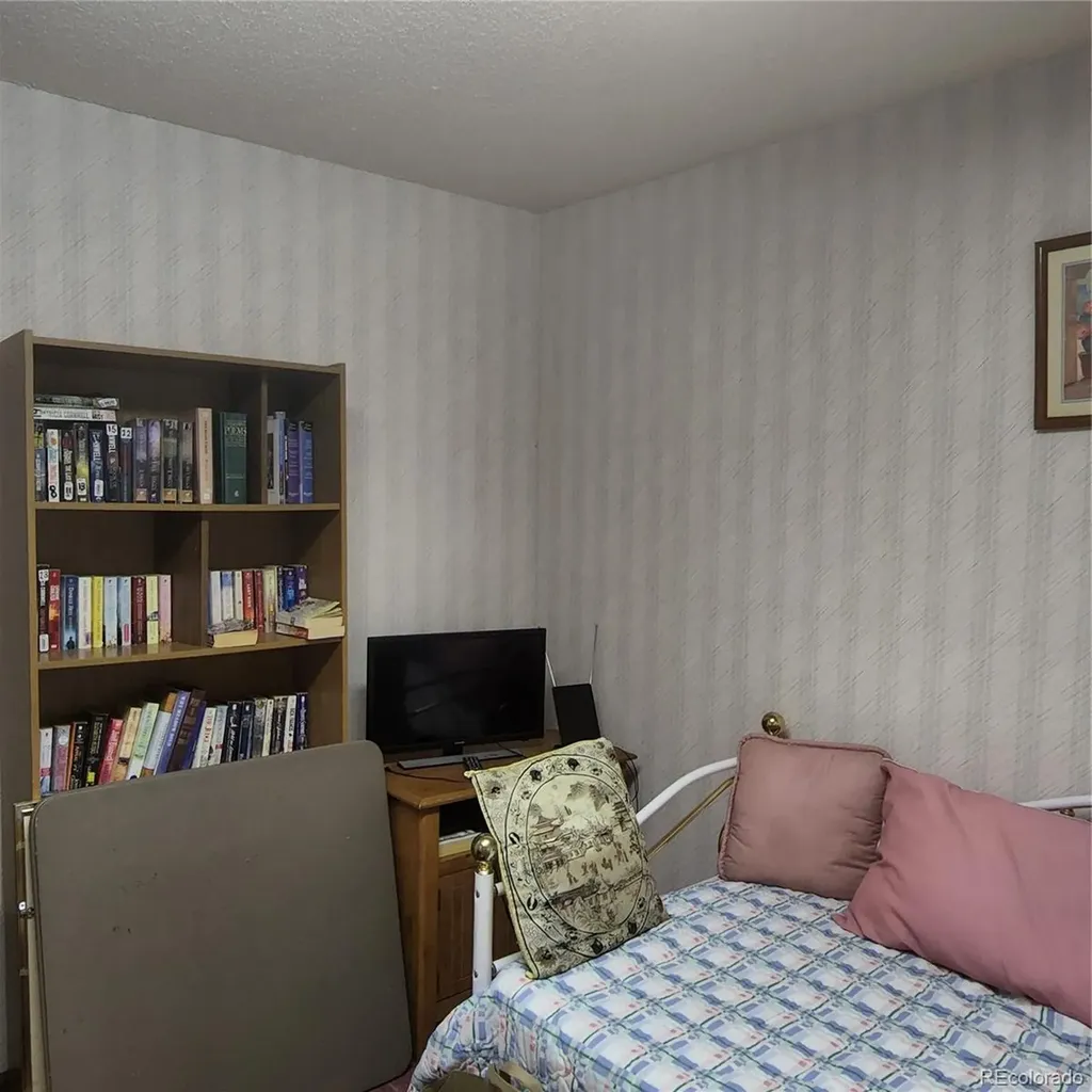 1014 Lutheran Way Colorado Springs CO 80915