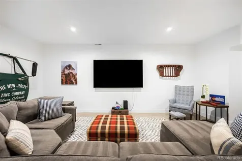 1055 S Cove Way Denver CO 80209