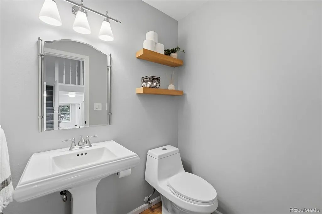 6634 E Easter Place Centennial CO 80112