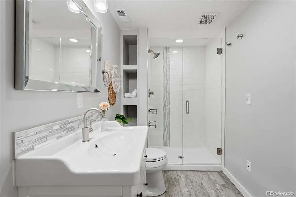 6634 E Easter Place Centennial CO 80112