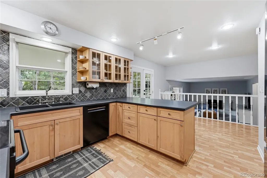 6634 E Easter Place Centennial CO 80112