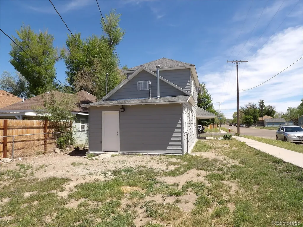 324 Lewis Avenue La Junta CO 81050
