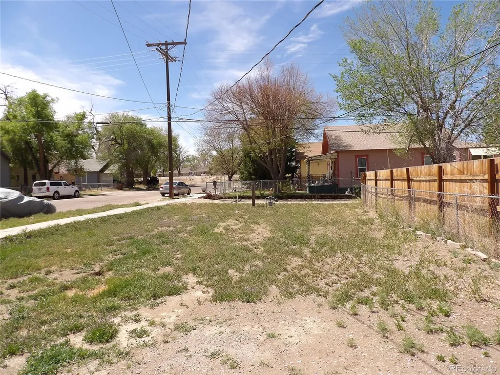 324 Lewis Avenue La Junta CO 81050