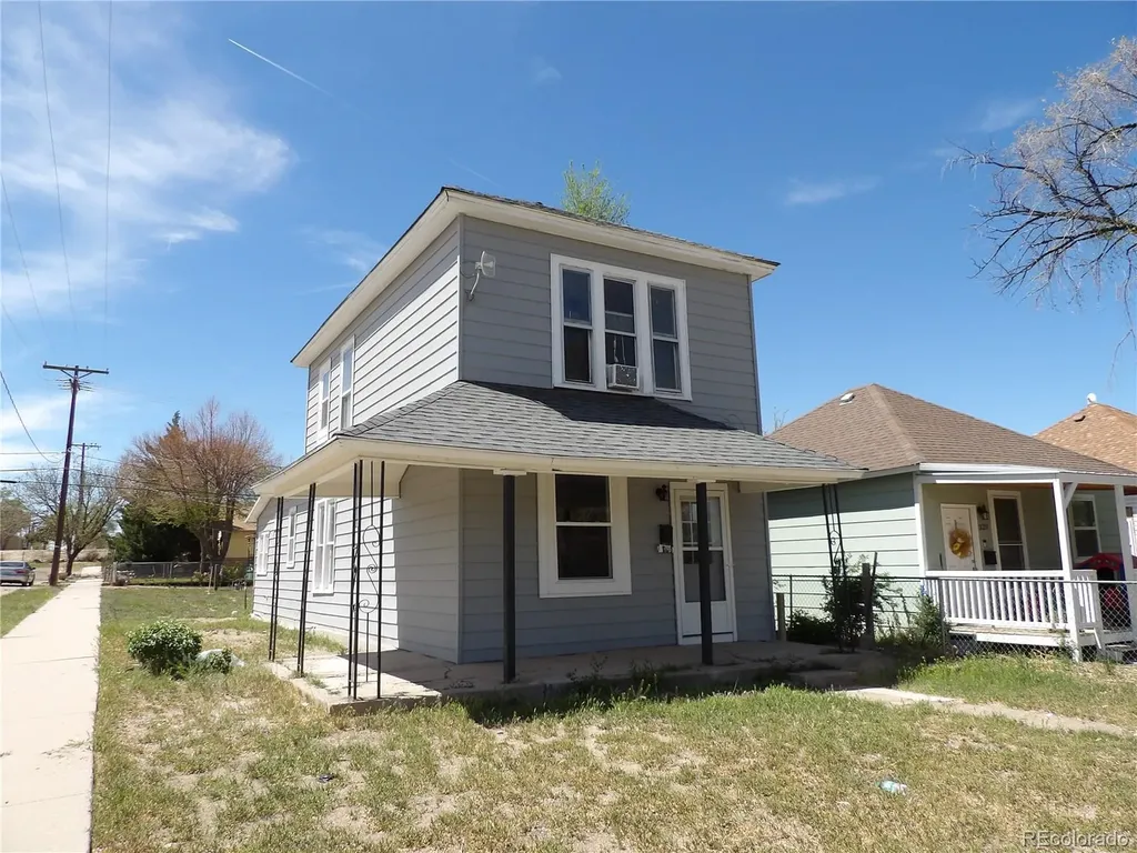 324 Lewis Avenue La Junta CO 81050