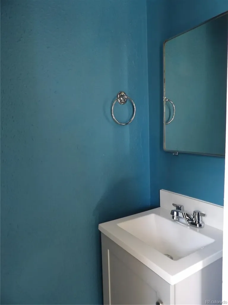 324 Lewis Avenue La Junta CO 81050