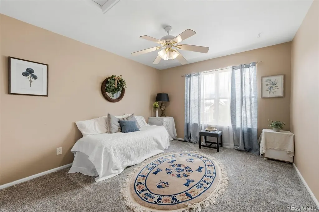 768 Huntington Place Highlands Ranch CO 80126