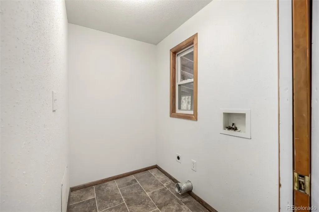 10095 W 41st Avenue Wheat Ridge CO 80033