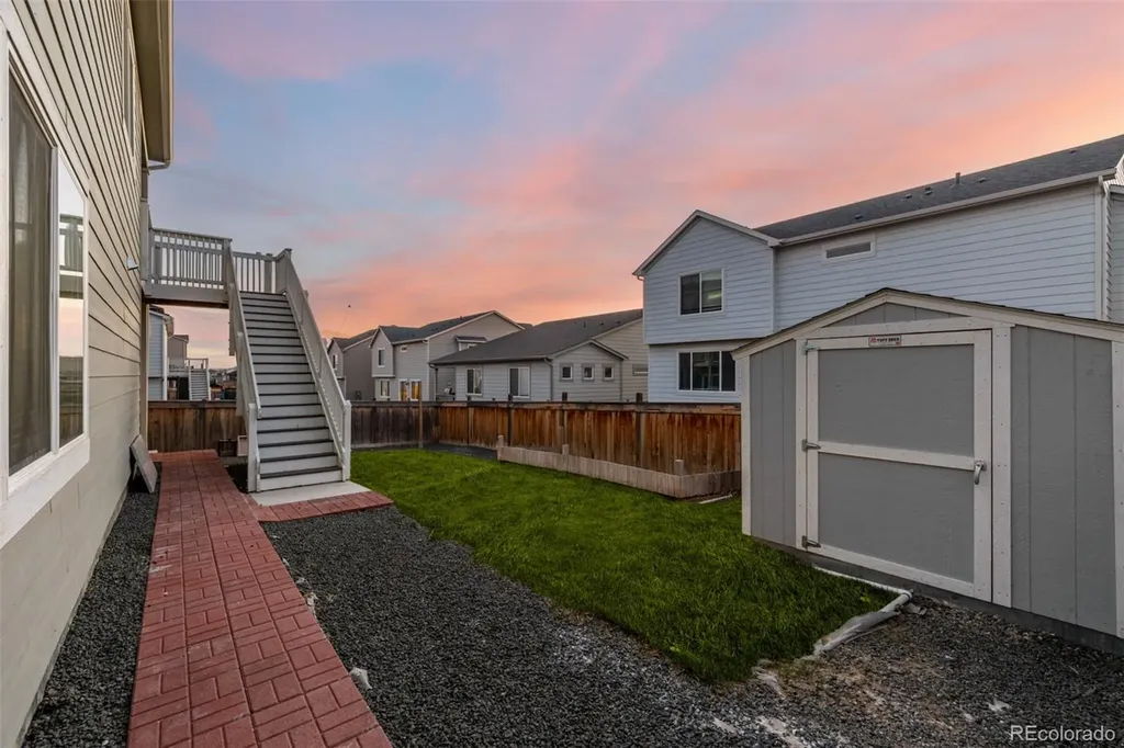 9227 Salida Street Commerce City CO 80022