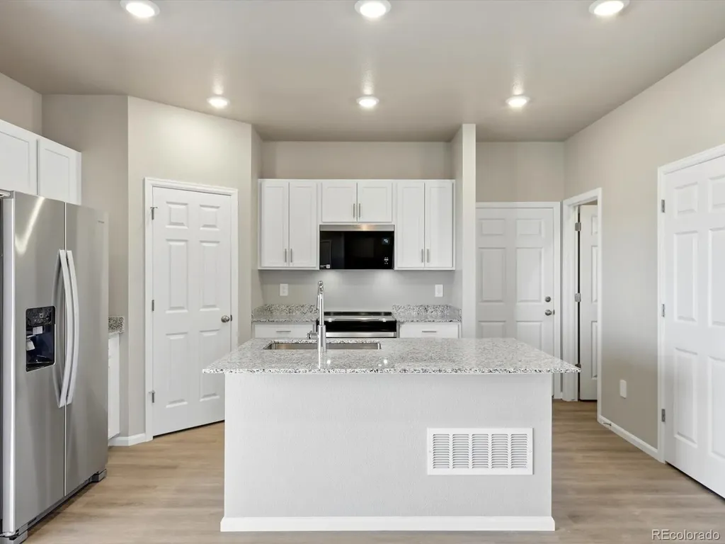 2242 E 164th Avenue Thornton CO 80602