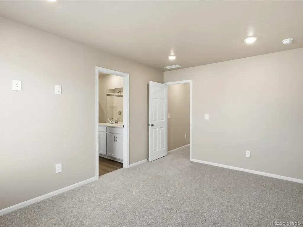 2242 E 164th Avenue Thornton CO 80602