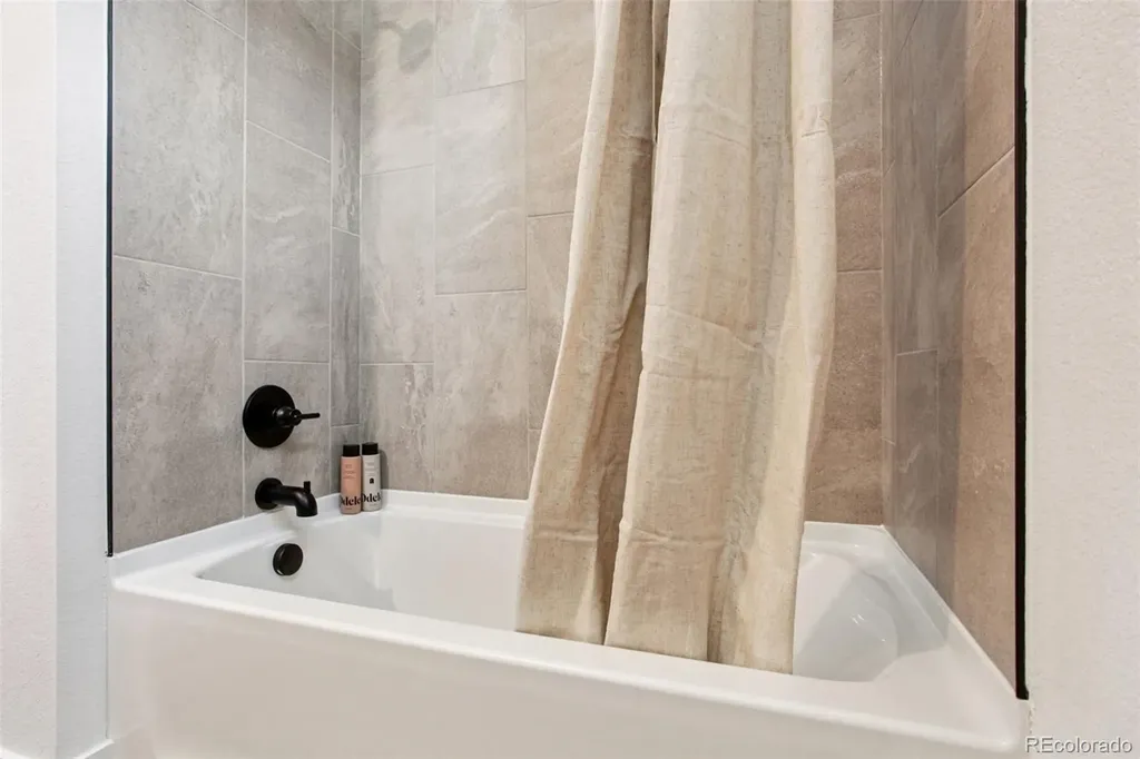 6751 Meade Way Arvada CO 80003