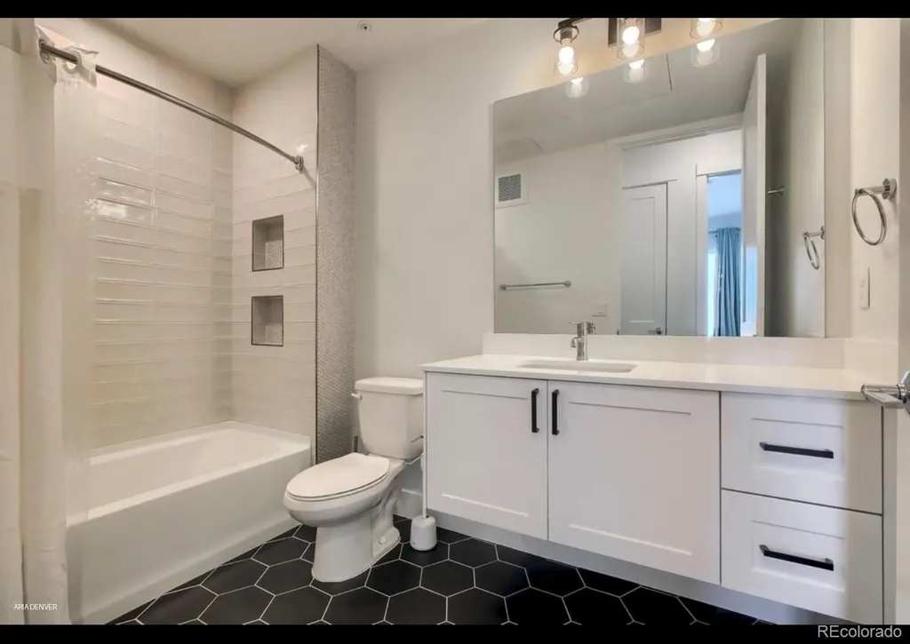 2876 W 53rd Avenue Denver CO 80221