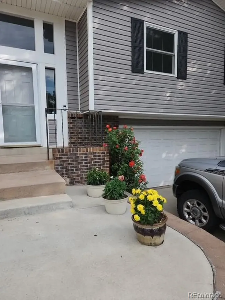 7649 W Frost Drive Littleton CO 80128