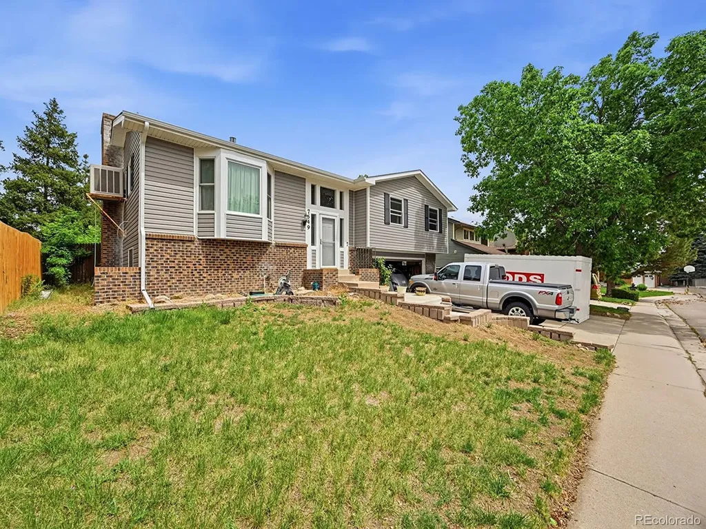 7649 W Frost Drive Littleton CO 80128