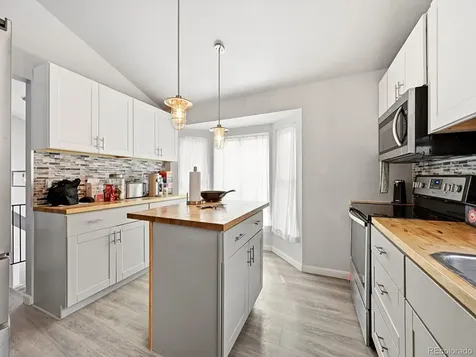 7649 W Frost Drive Littleton CO 80128