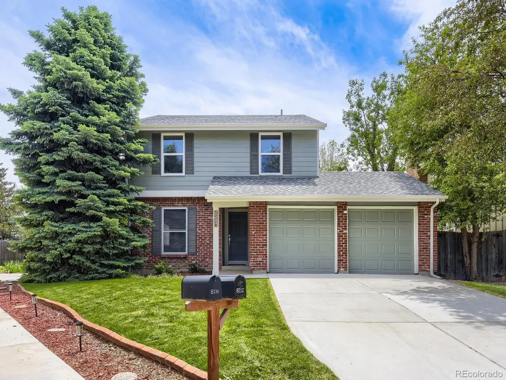 8212 S Tamarac Street Centennial CO 80112
