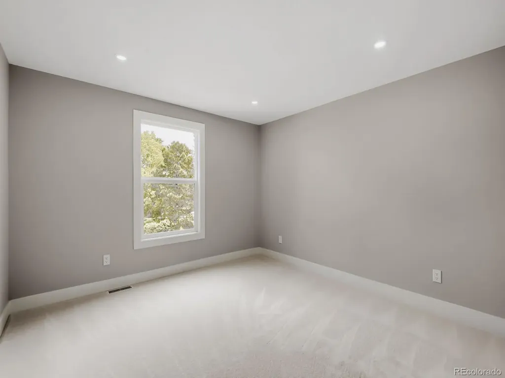 8212 S Tamarac Street Centennial CO 80112