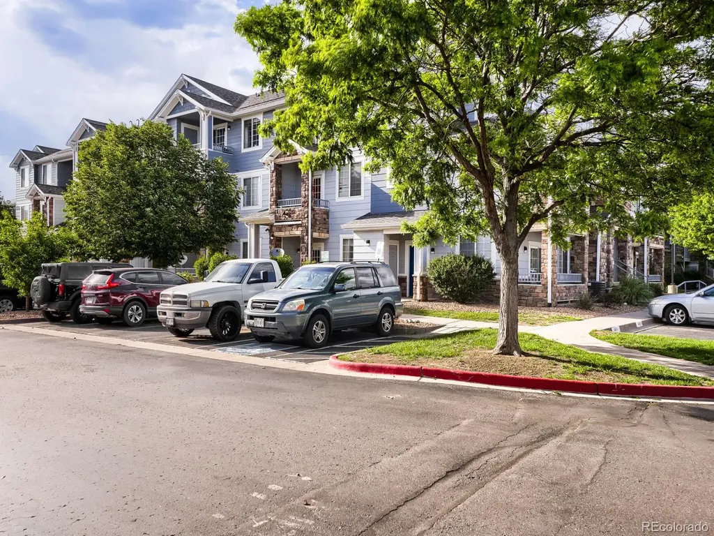 5255 Memphis Street Denver CO 80239
