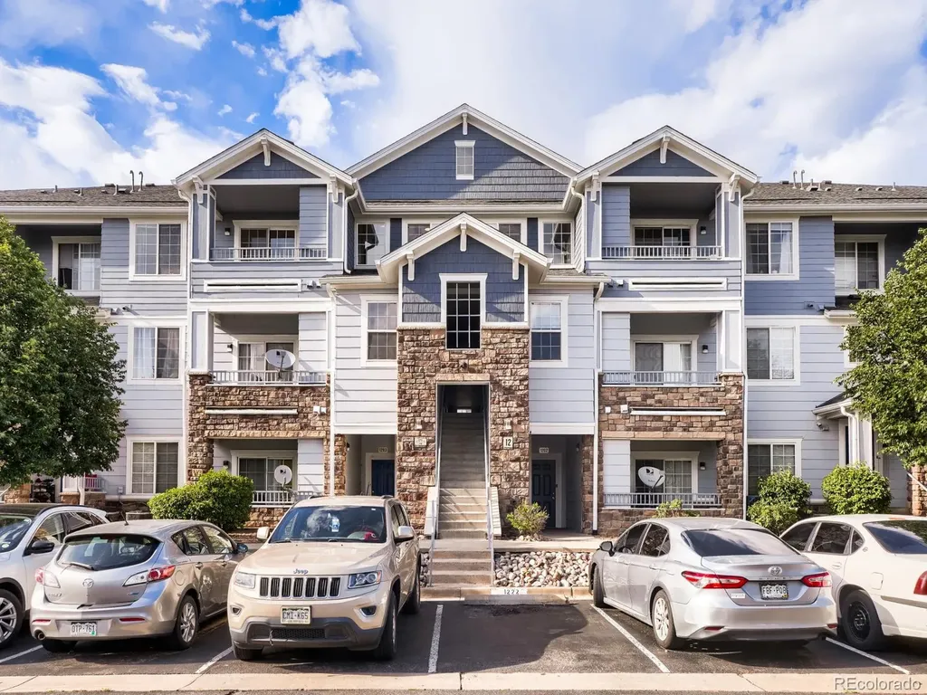 5255 Memphis Street Denver CO 80239