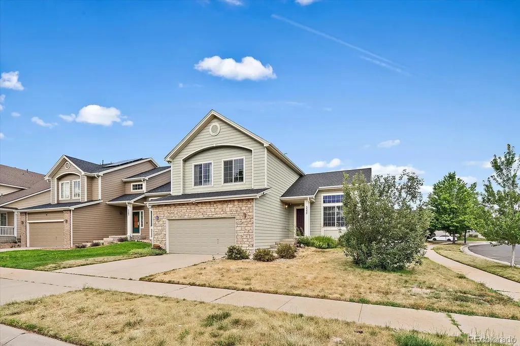 5552 Jasper Street Denver CO 80239