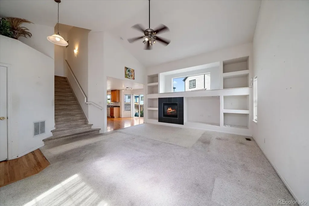 5552 Jasper Street Denver CO 80239