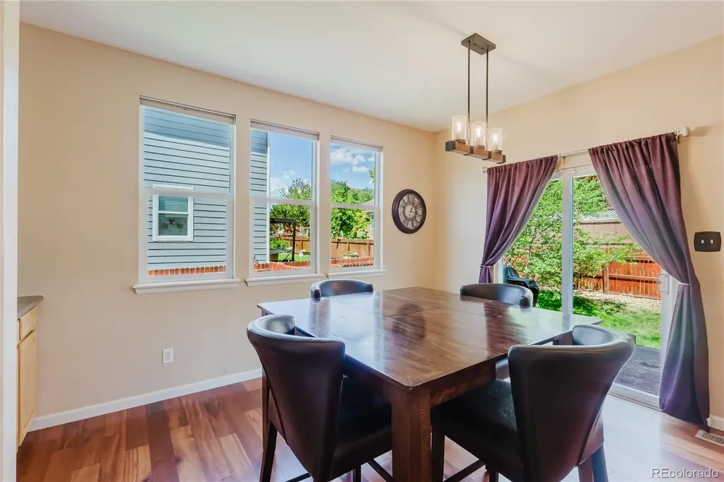 6674 Sunburst Avenue Longmont CO 80504