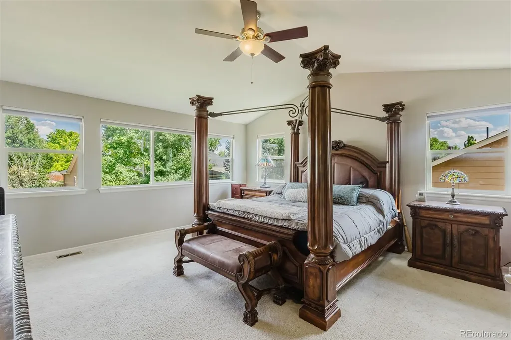 6674 Sunburst Avenue Longmont CO 80504