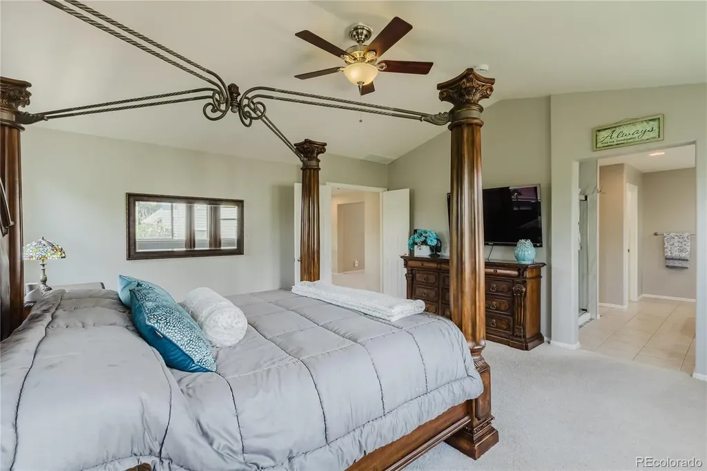 6674 Sunburst Avenue Longmont CO 80504