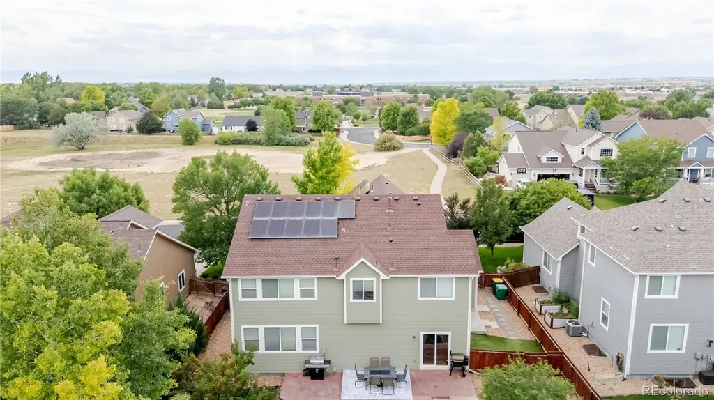 6674 Sunburst Avenue Longmont CO 80504