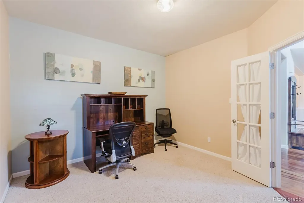 6674 Sunburst Avenue Longmont CO 80504