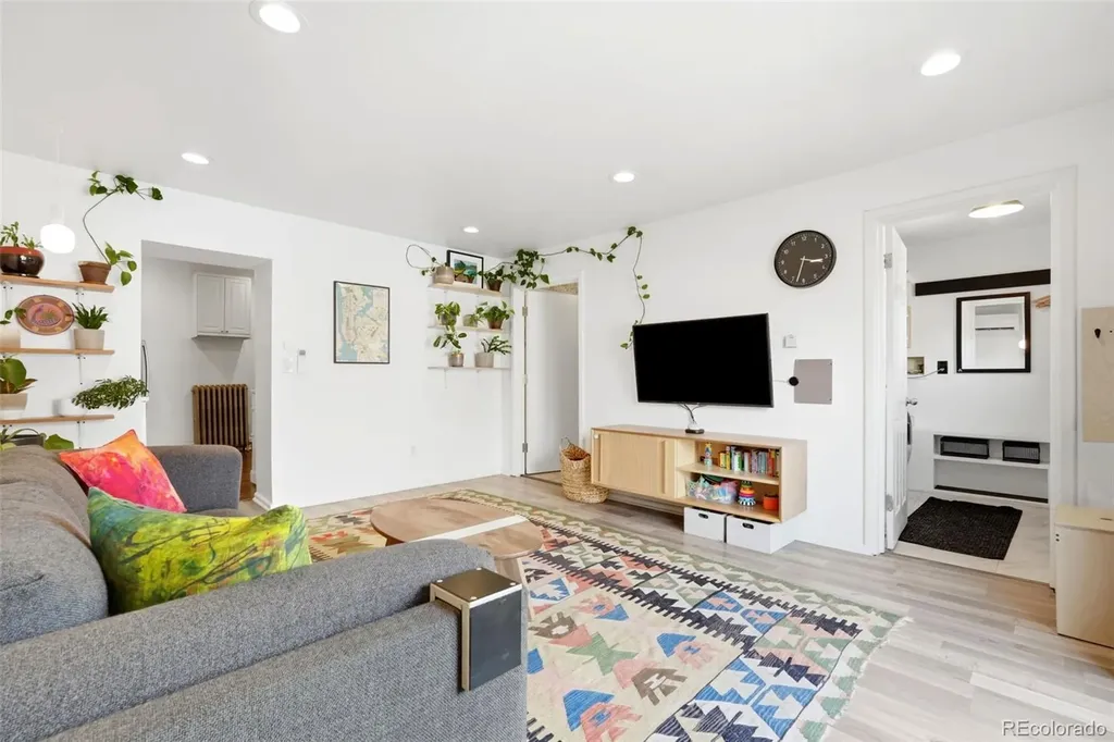814 Fox Street Denver CO 80204