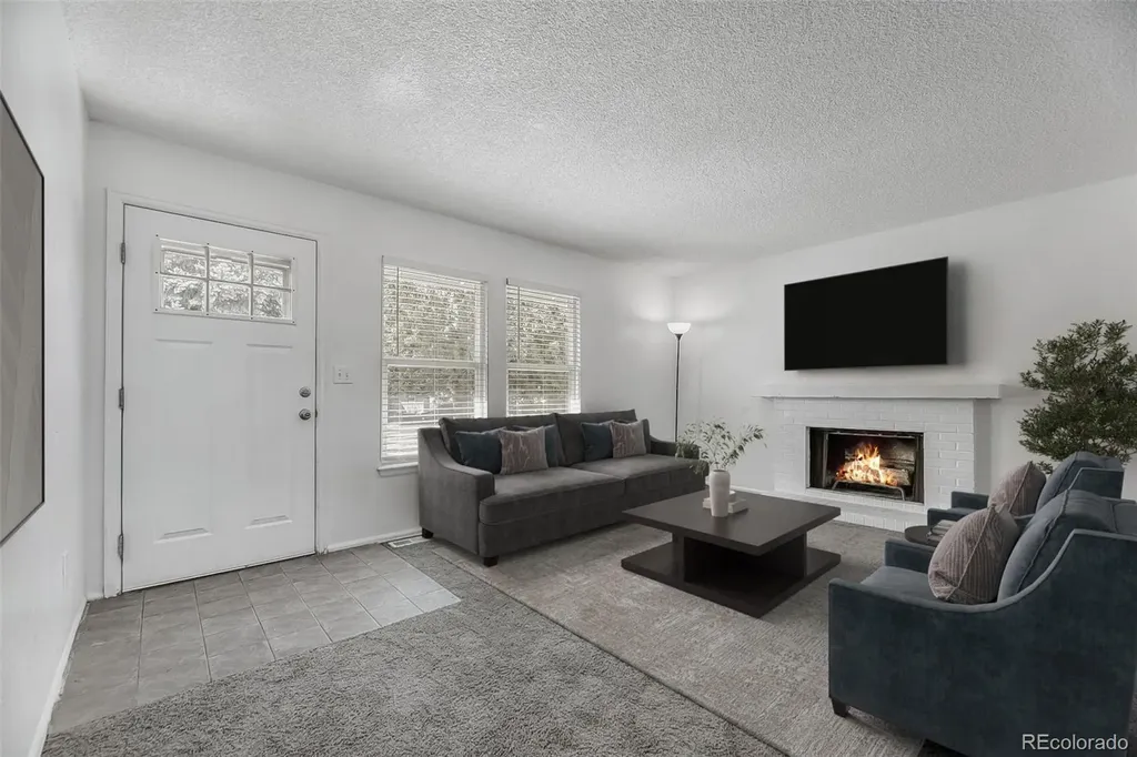 3584 S Olathe Way Aurora CO 80013