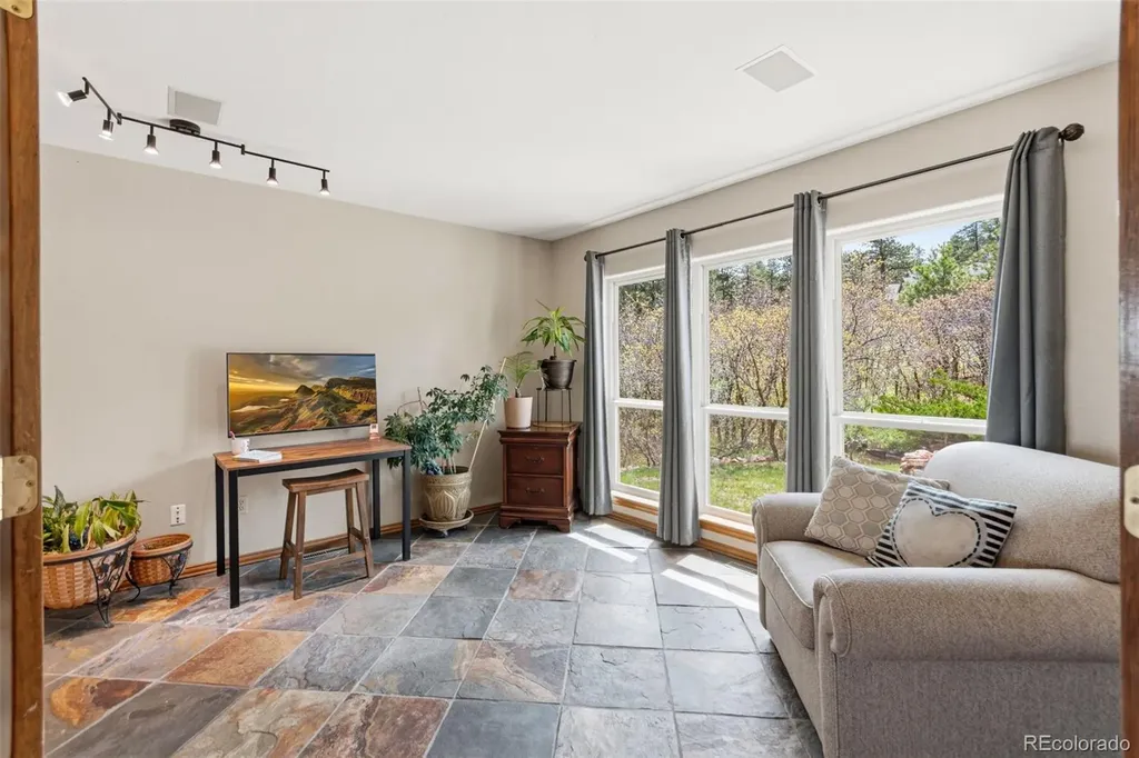 1851 Gore Drive Larkspur CO 80118