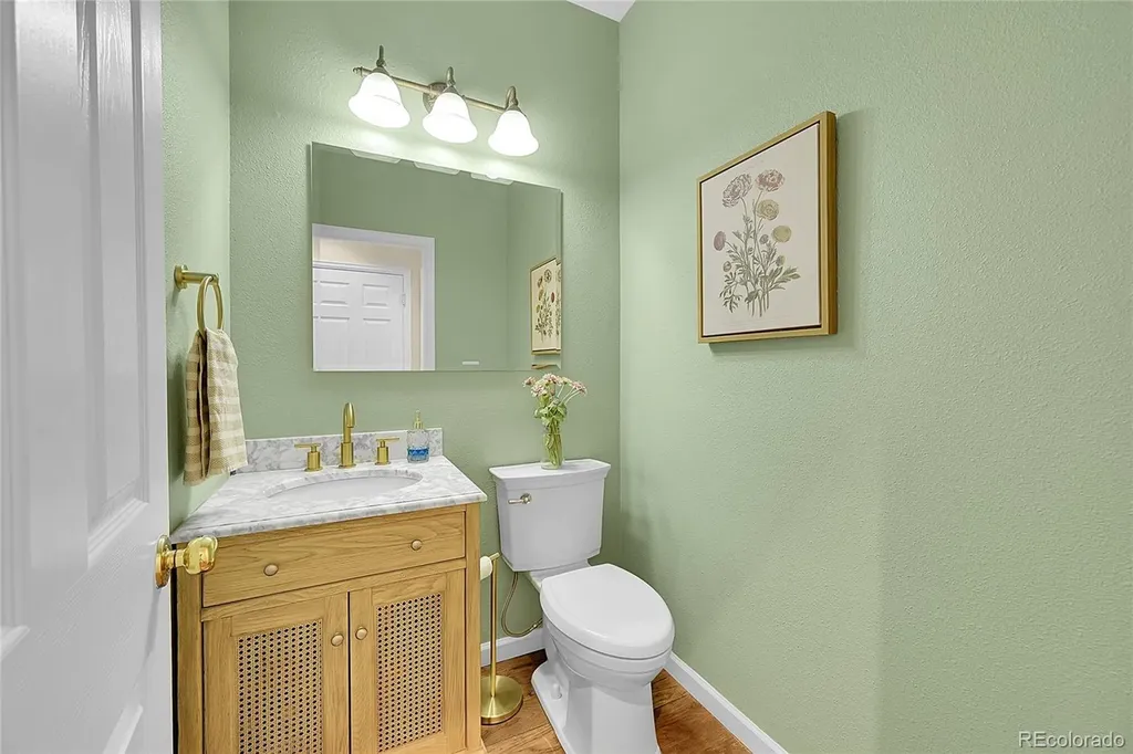 9424 S Hackberry Lane Highlands Ranch CO 80129