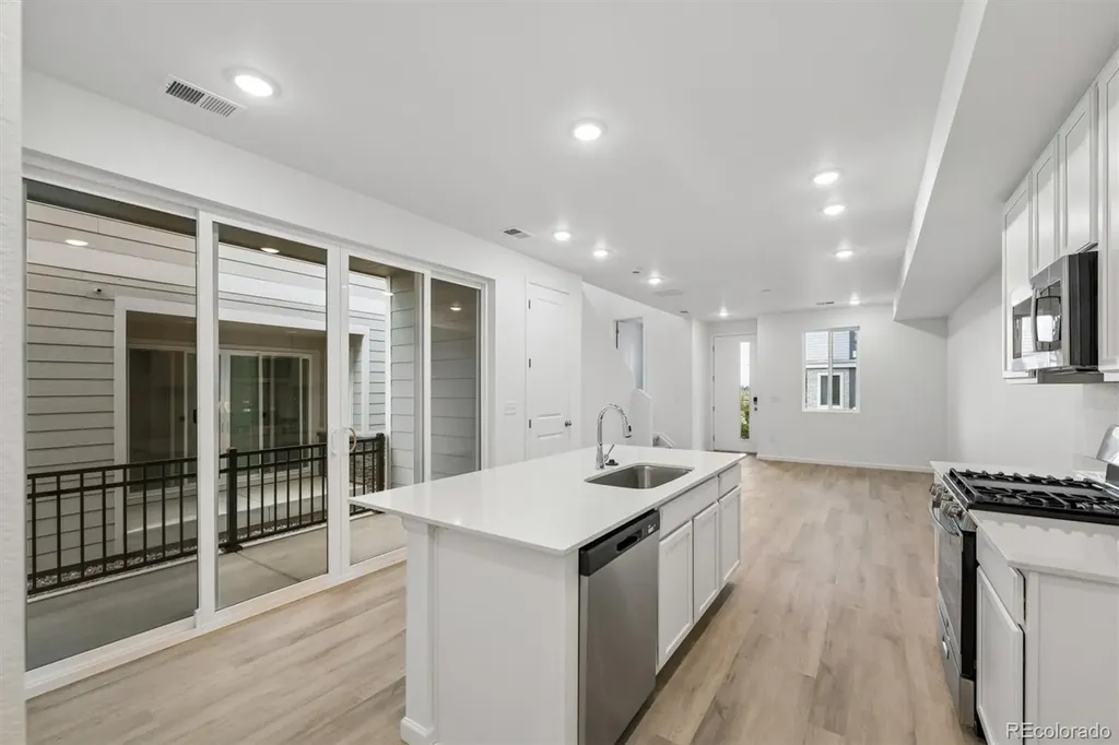 24171 E 30th Place Aurora CO 80019