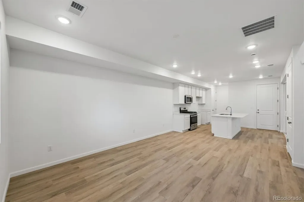 24171 E 30th Place Aurora CO 80019